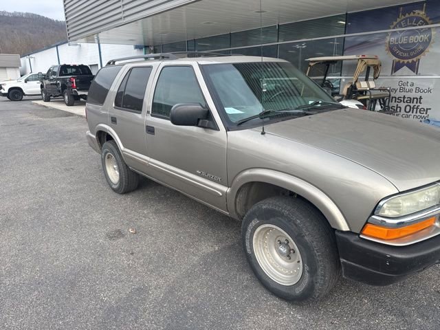 Used 2002 Chevrolet Blazer LS w/ Preferred Equipment Group image 3