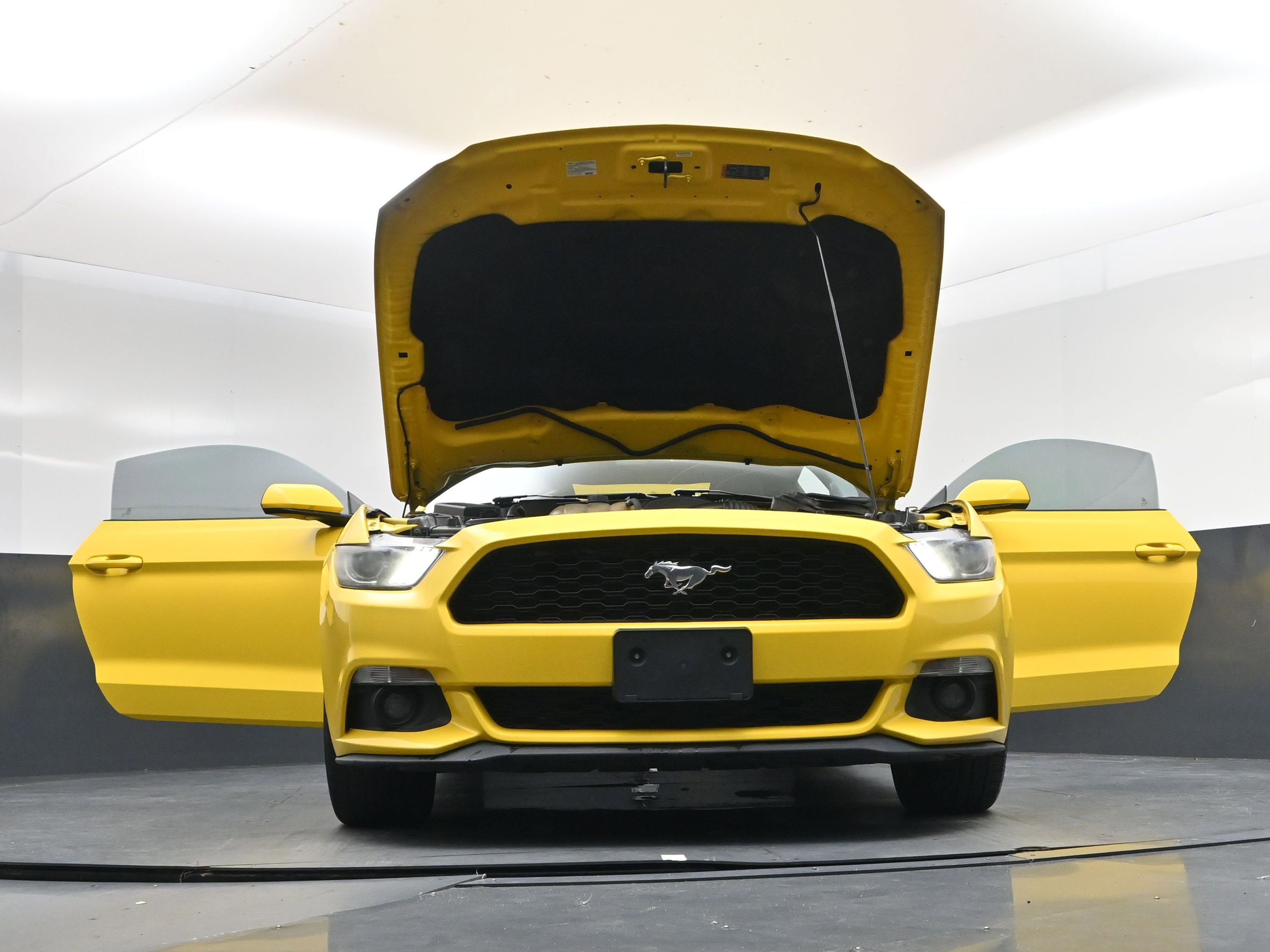 Used 2016 Ford Mustang EcoBoost image 28