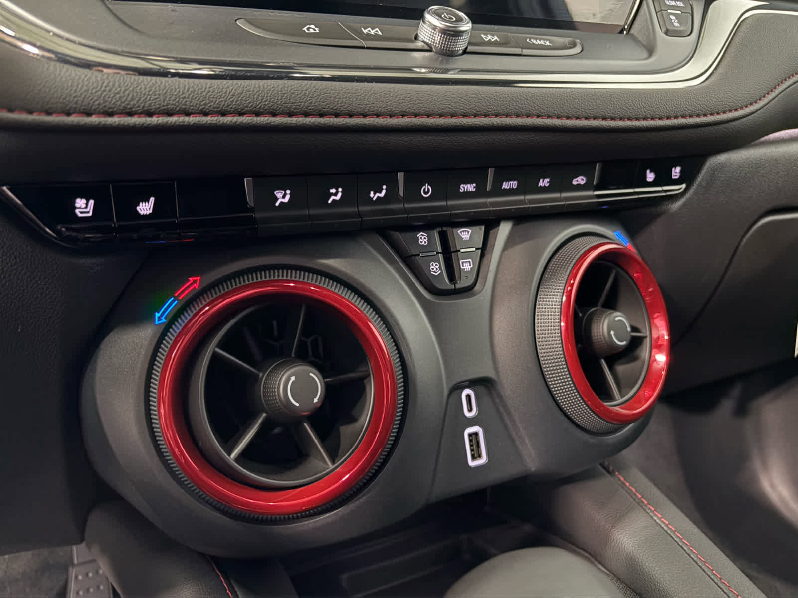 Certified 2025 Chevrolet Blazer RS w/ Driver Confidence II Package image 22