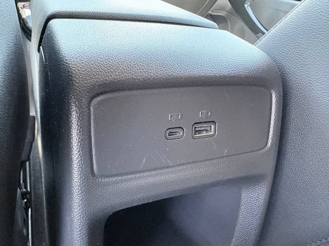 Used 2025 Chevrolet Trax LT FWD image 9