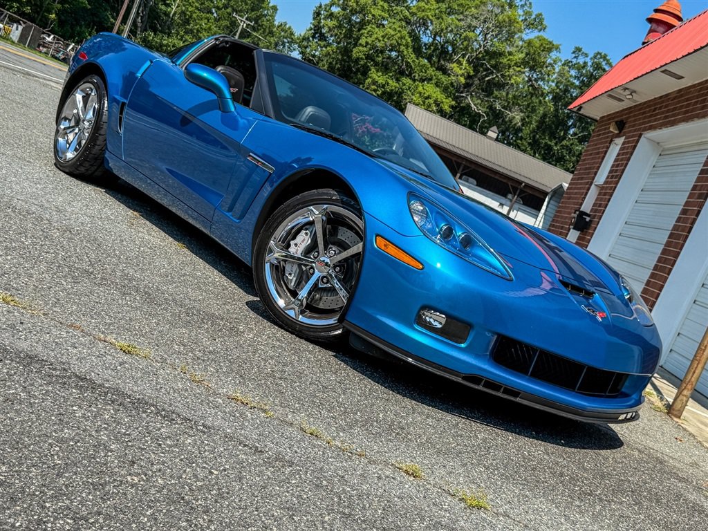 Used 2011 Chevrolet Corvette Grand Sport w/ Preferred Equipment Group RWD image 31