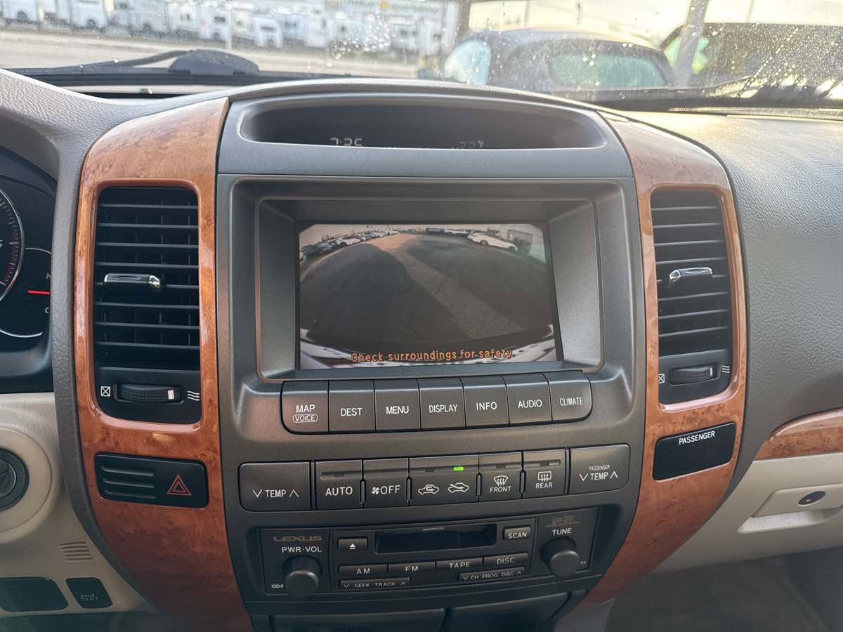 Used 2005 Lexus GX 470 image 24