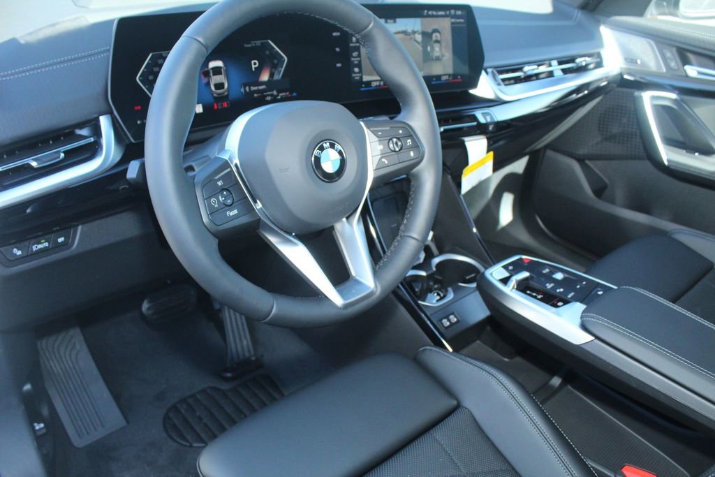 New 2026 BMW X2 xDrive28i w/ Technology Package AWD/4WD image 12