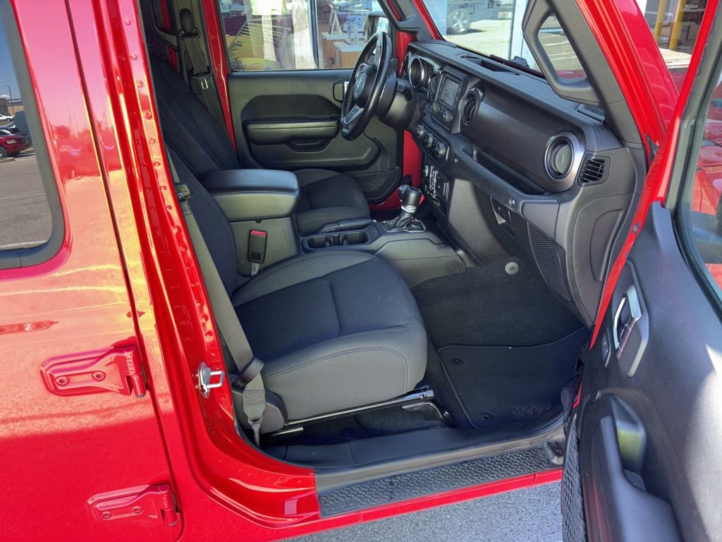 Used 2020 Jeep Gladiator Sport w/ Quick Order Package 24S AWD/4WD image 12