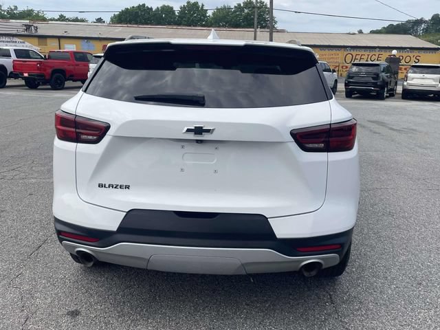 Used 2024 Chevrolet Blazer LT w/ Midnight/Sport Edition FWD image 5
