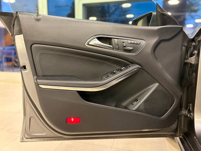 Used 2015 Mercedes-Benz CLA 250 4MATIC image 19