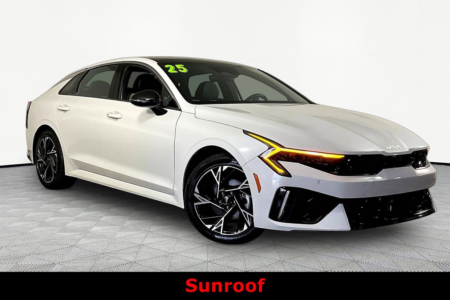 Used 2025 Kia K5 GT-Line w/ GT-Line Premium Package AWD/4WD image 3