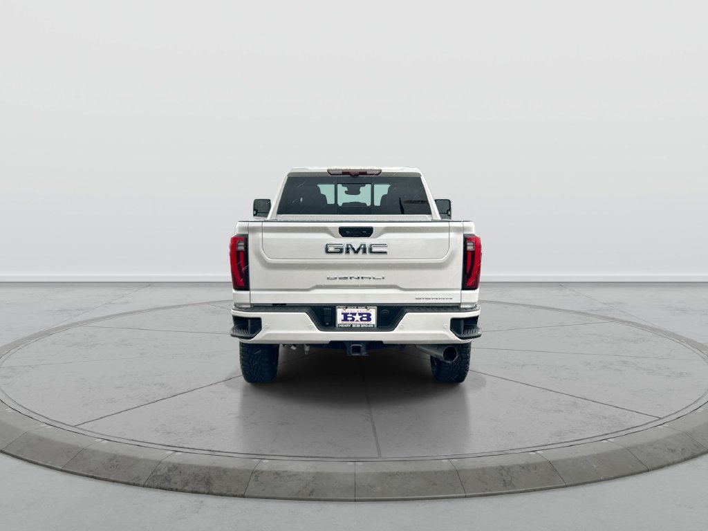 Used 2025 GMC Sierra 3500 Denali Ultimate AWD/4WD image 7