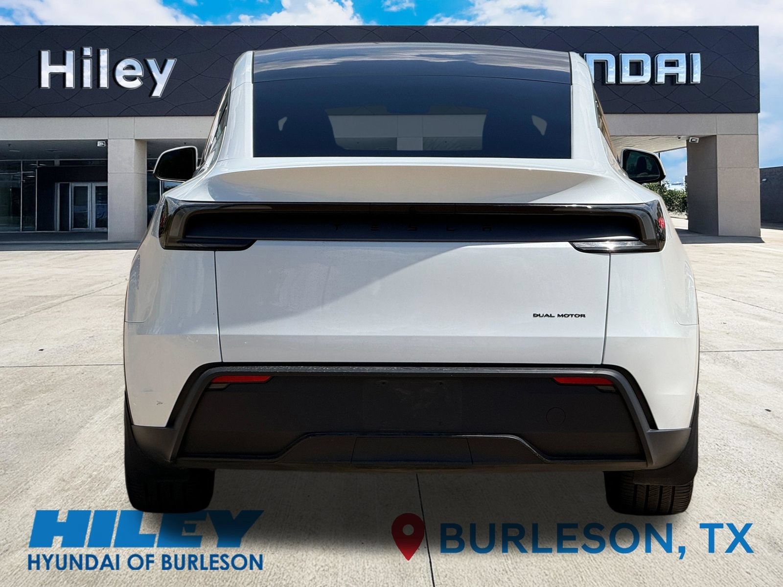 Used 2026 Tesla Model Y AWD image 6