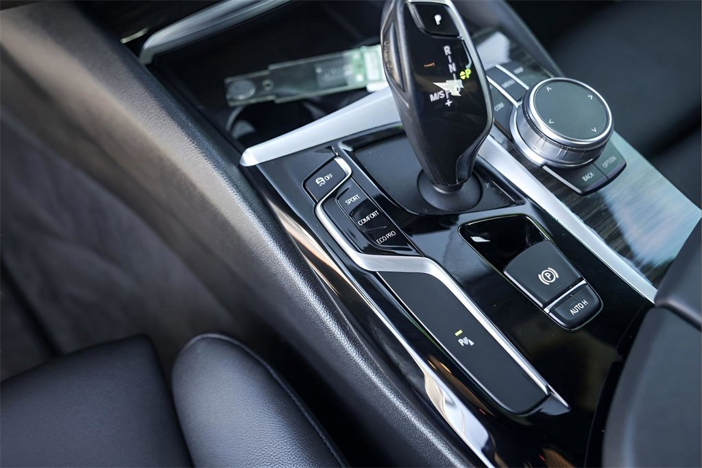 Used 2019 BMW 530i w/ Convenience Package image 21