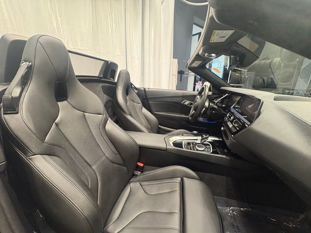 Used 2026 BMW Z4 sDrive30i RWD image 18