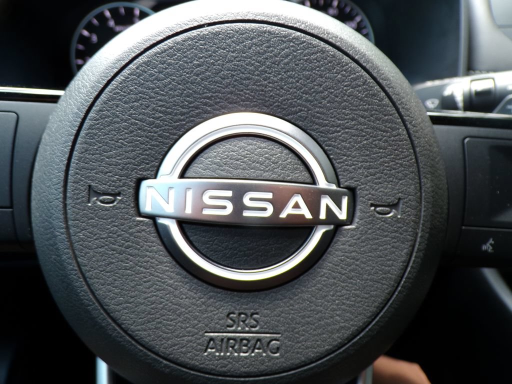 Used 2022 Nissan Rogue SV AWD/4WD image 29