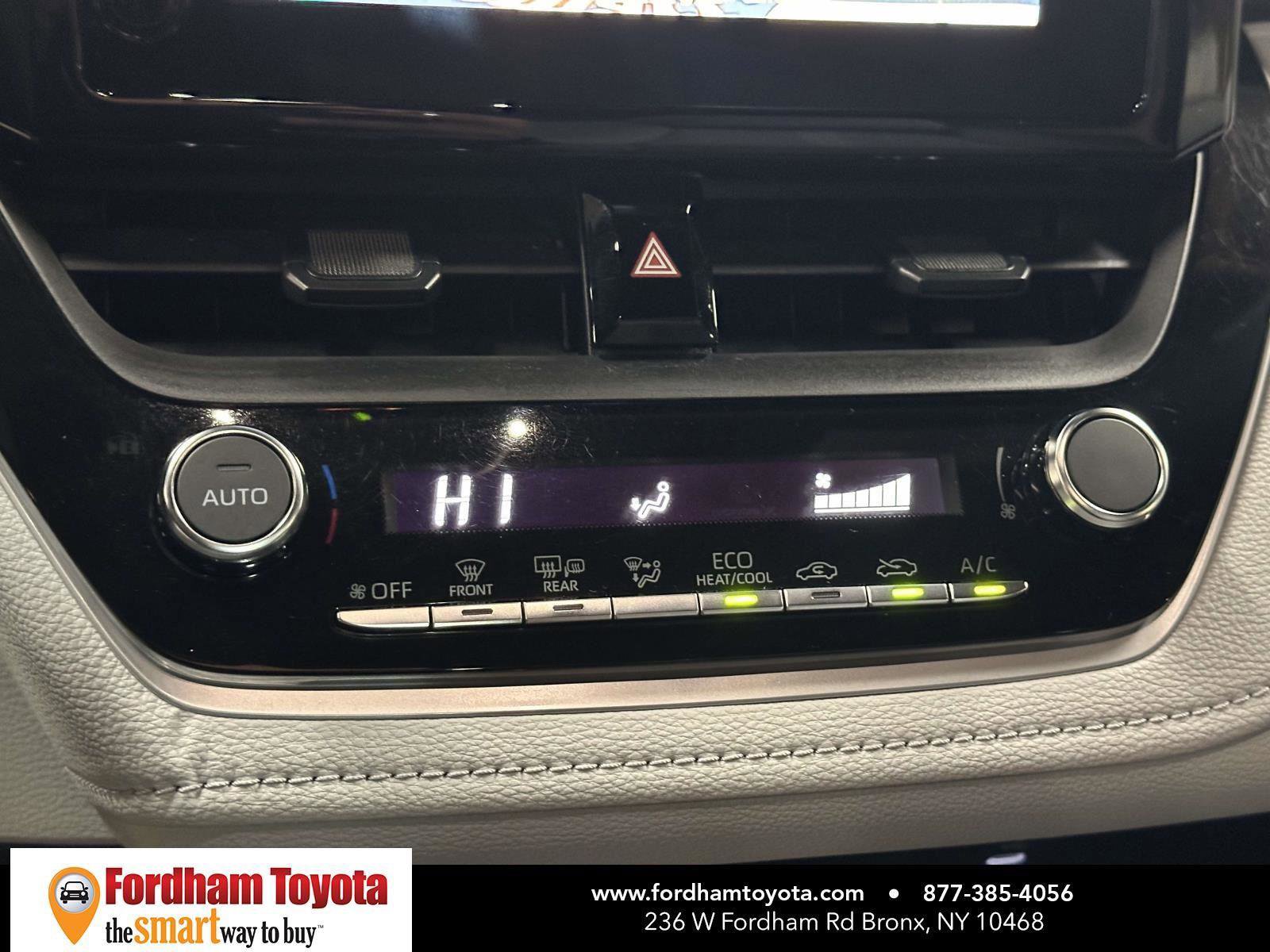 Used 2023 Toyota Corolla SE AWD/4WD image 21