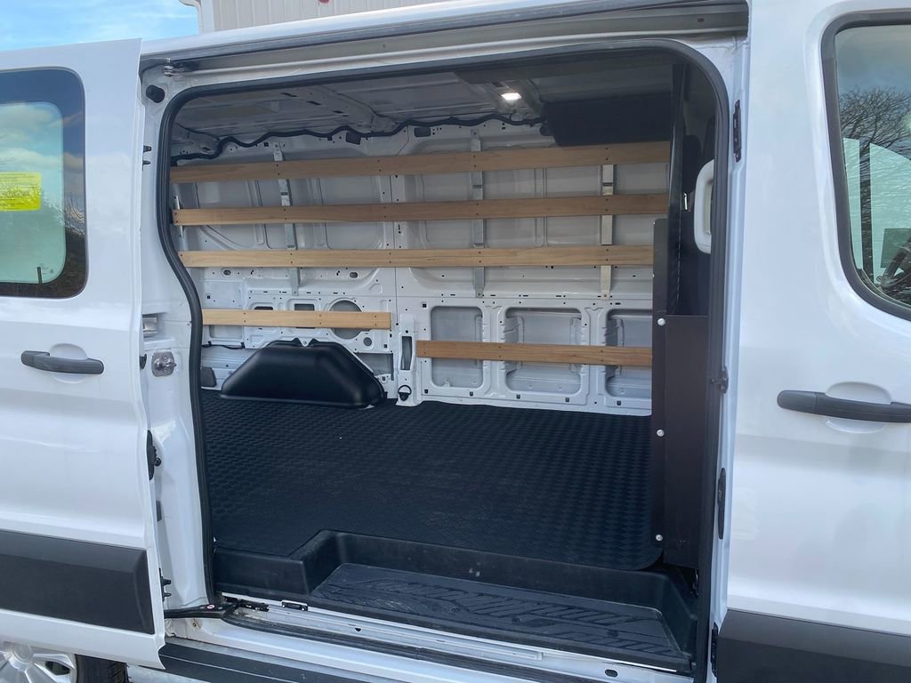 Used 2024 Ford Transit 250 Low Roof w/ Exterior Upgrade Package image 25