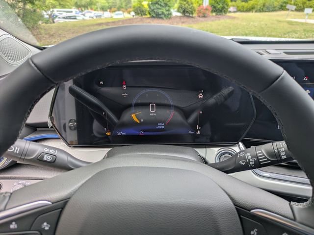 New 2026 Chevrolet Trax LT w/ Sunroof Package FWD image 15