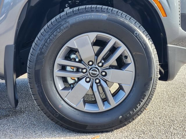 Used 2026 Nissan Frontier SV w/ Tow Package RWD image 11