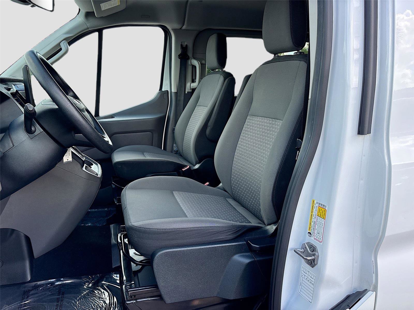 Used 2023 Ford Transit 350 XLT image 20