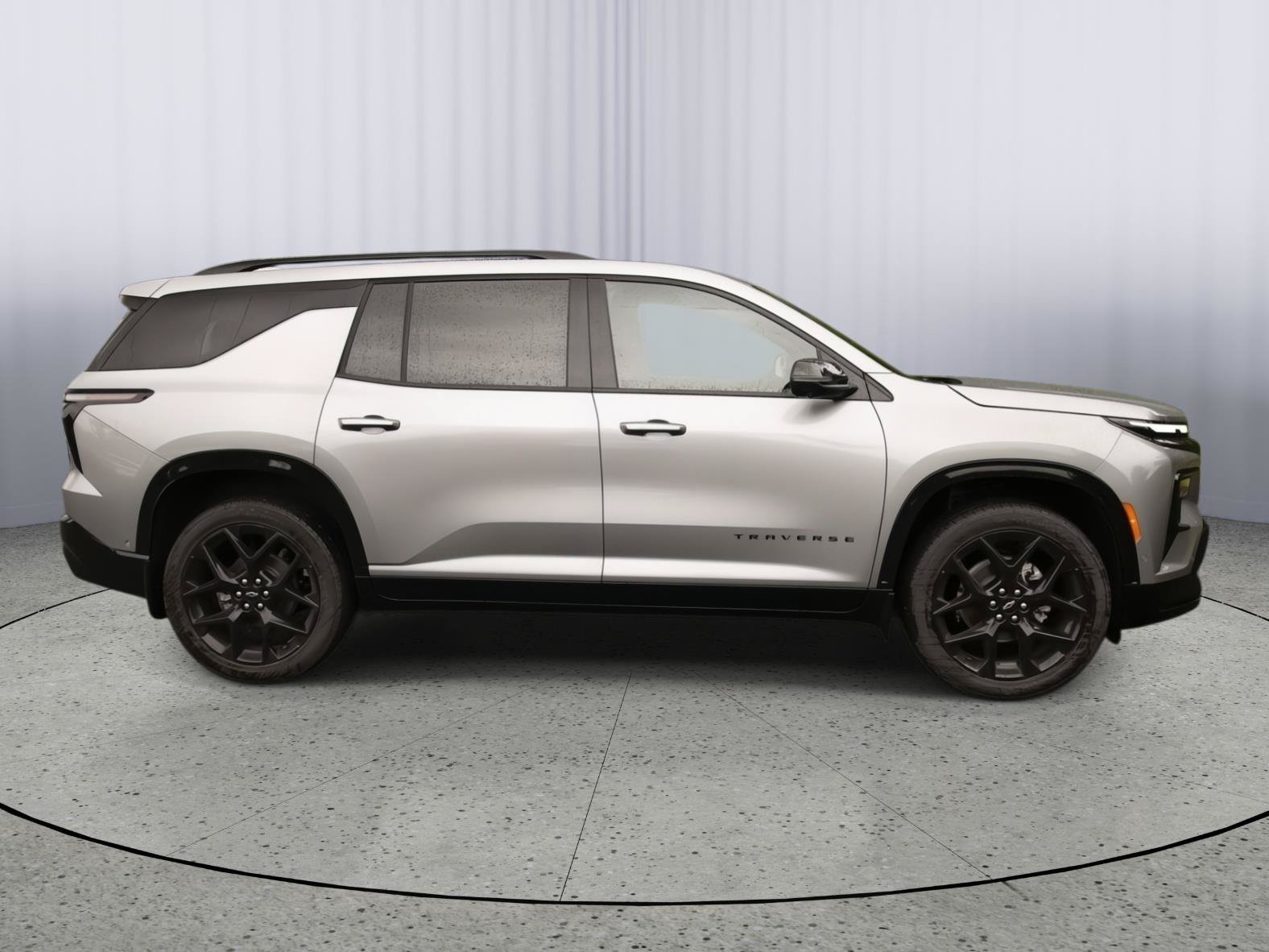 New 2026 Chevrolet Traverse RS w/ LPO, Floor Liner Package AWD/4WD image 8