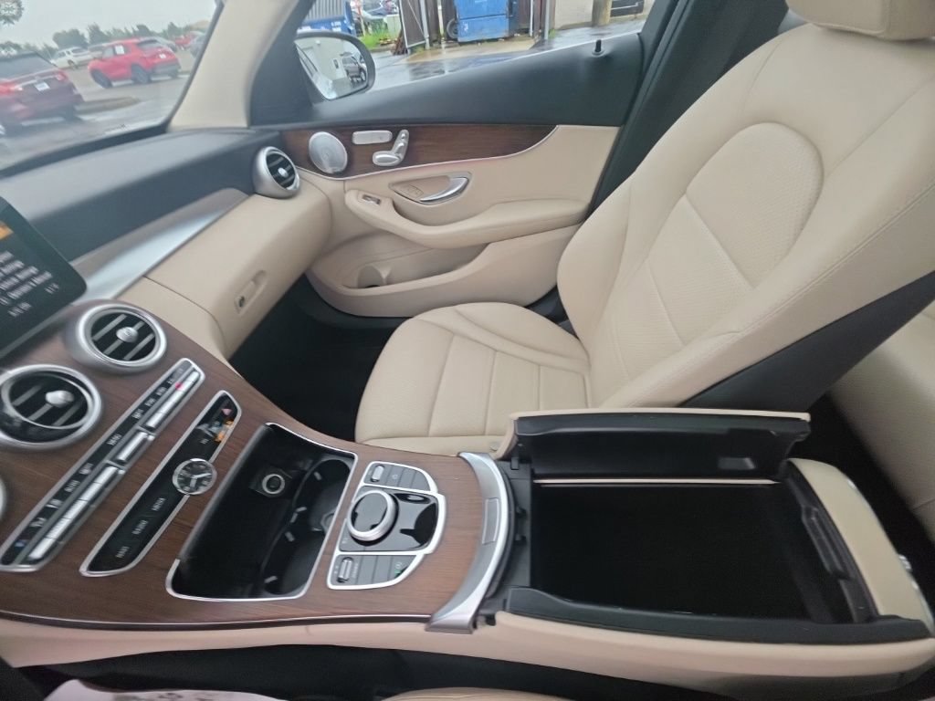 Used 2021 Mercedes-Benz C 300 4MATIC Sedan image 26