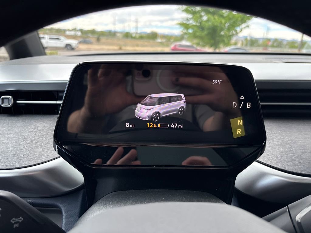 New 2025 Volkswagen ID. Buzz Pro S Plus AWD/4WD image 12