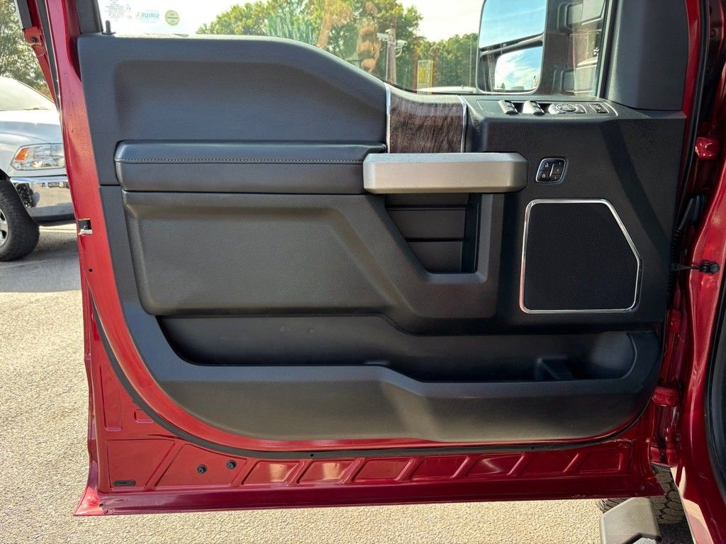 Used 2017 Ford F250 Lariat w/ Lariat Ultimate Package image 14