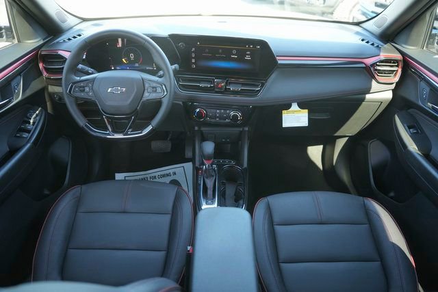 Used 2024 Chevrolet TrailBlazer RS w/ Driver Confidence Package image 20