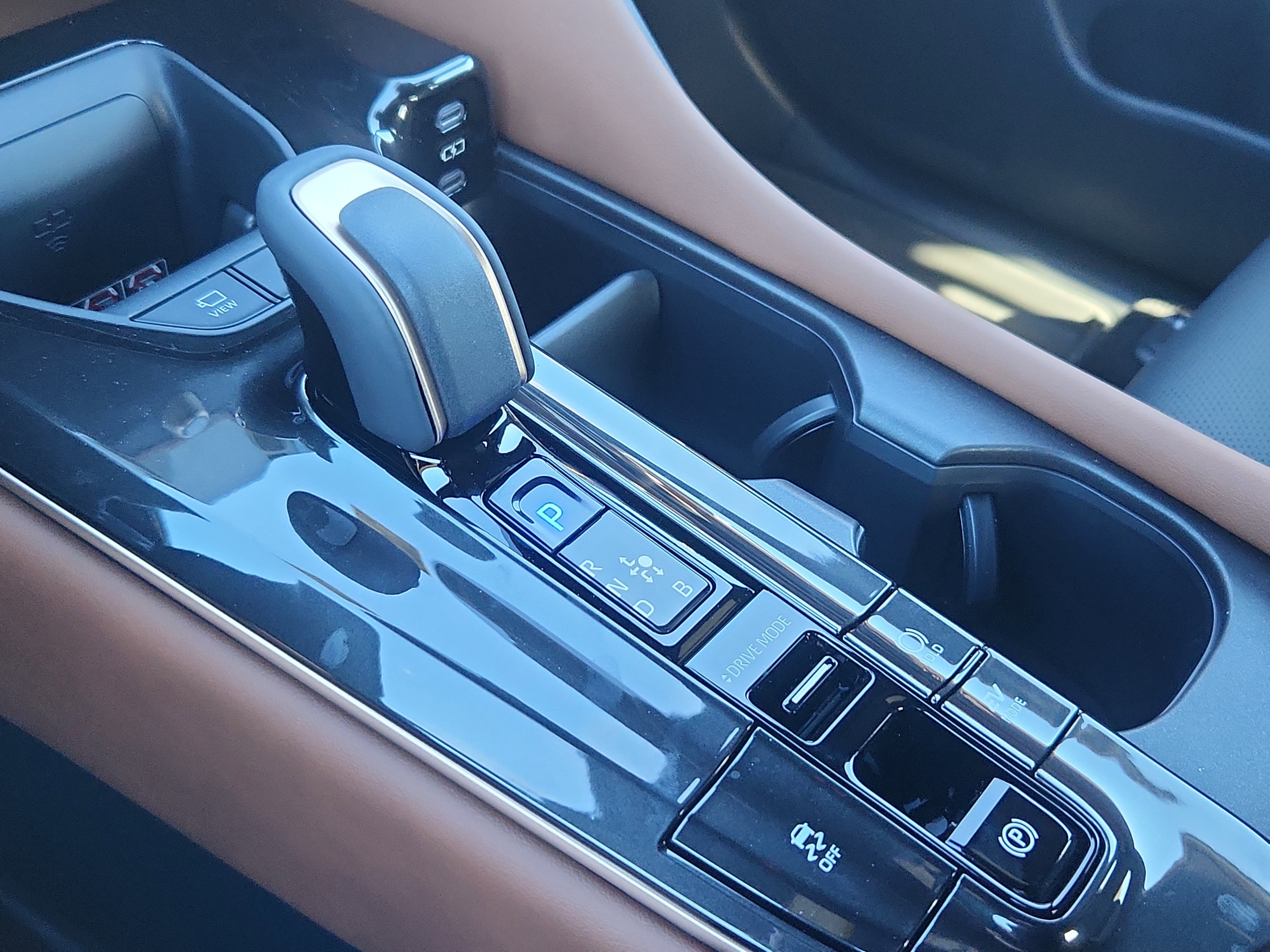 New 2026 Toyota Crown Limited w/ Advanced Technology Package image 21