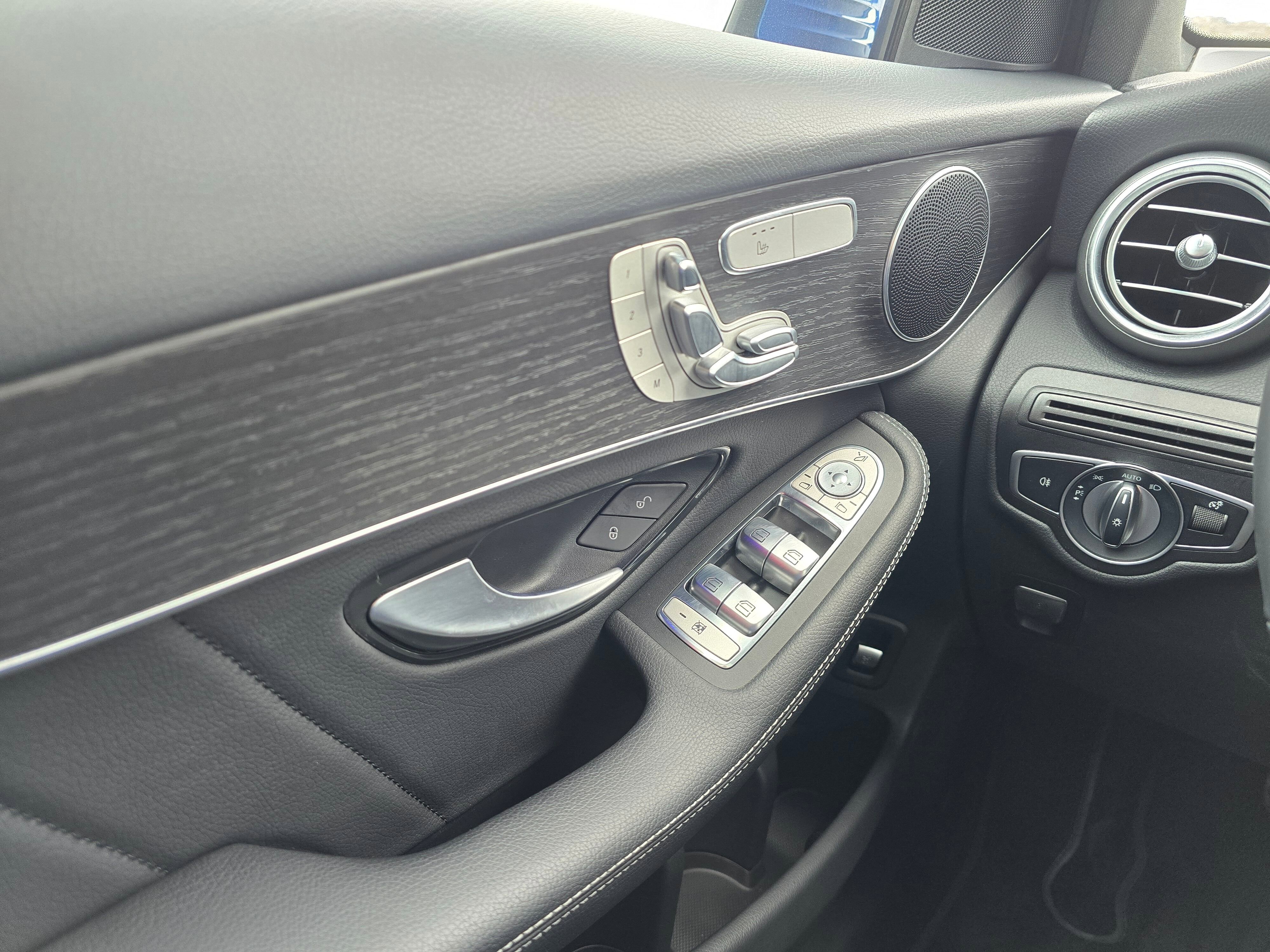 Used 2022 Mercedes-Benz GLC 300 4MATIC image 61