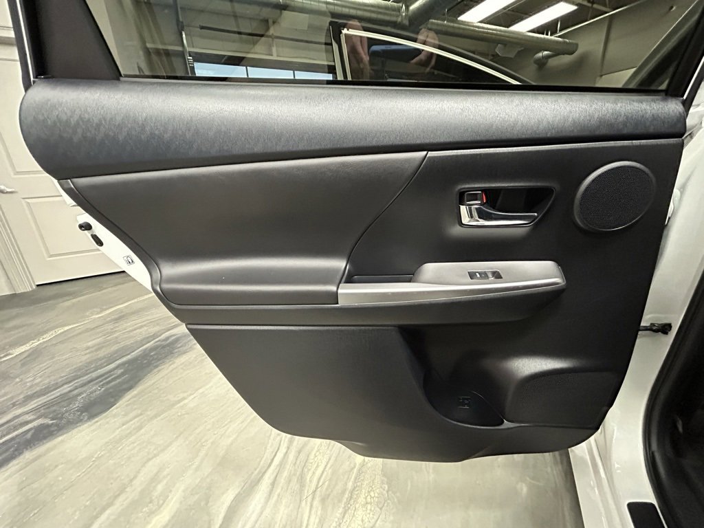 Used 2016 Toyota Prius V Five image 46