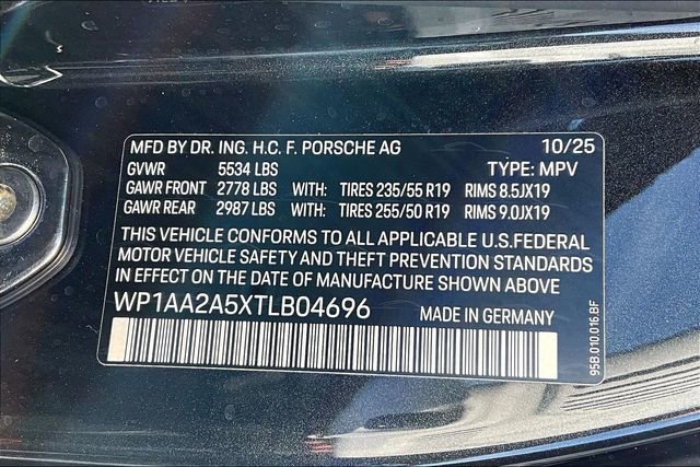 Used 2026 Porsche Macan AWD/4WD image 19