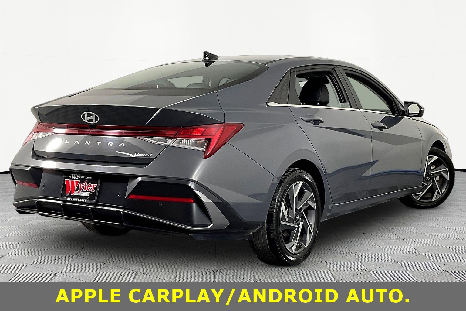 Used 2024 Hyundai Elantra Limited FWD image 6