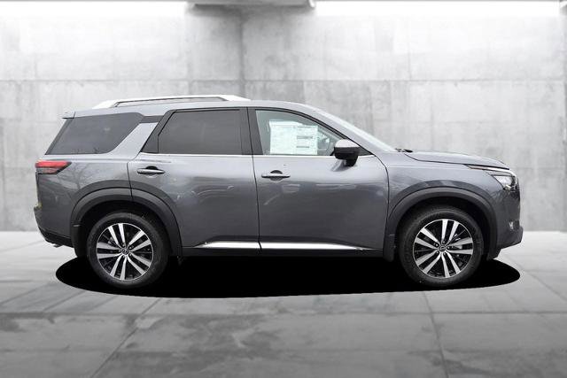 New 2025 Nissan Pathfinder Platinum w/ Cargo Package image 5