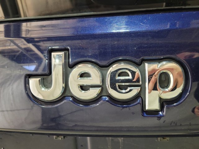 Used 2017 Jeep Grand Cherokee Laredo w/ Trailer Tow Group IV image 62