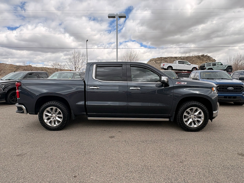 Used 2022 Chevrolet Silverado 1500 LTZ w/ LTZ Premium Package AWD/4WD image 6