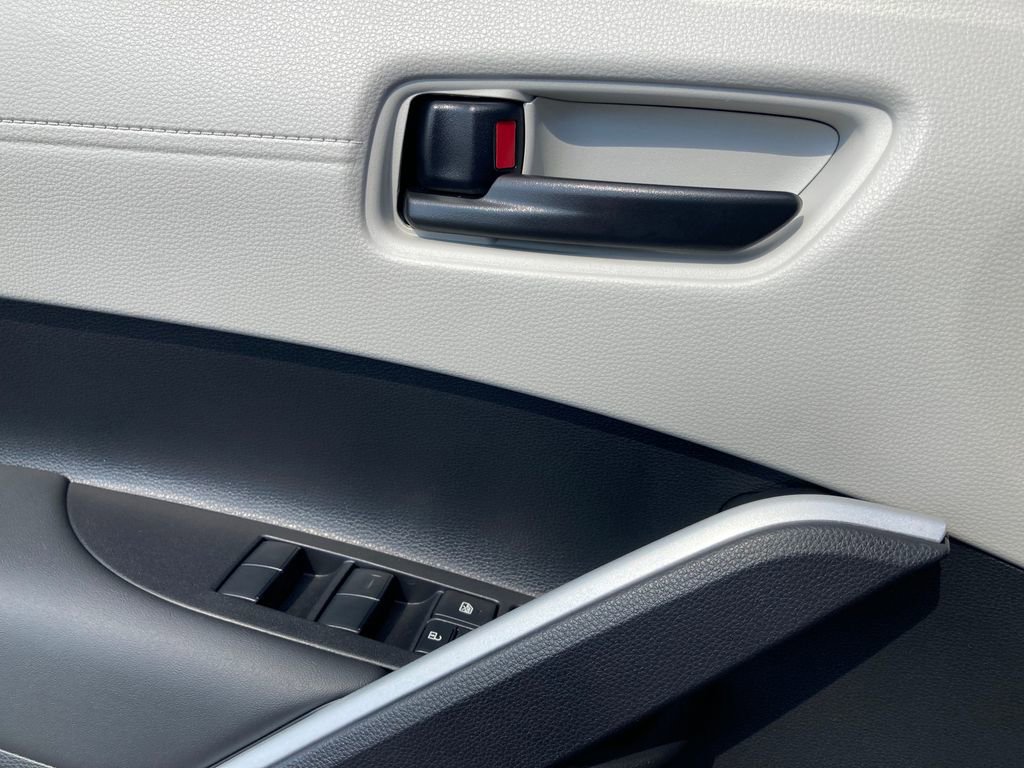 New 2026 Toyota Corolla Cross LE image 12