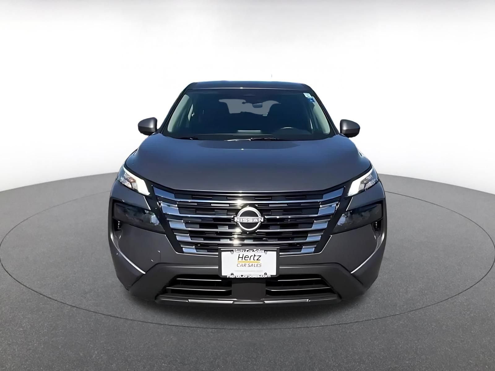 Used 2025 Nissan Rogue SV AWD/4WD image 4