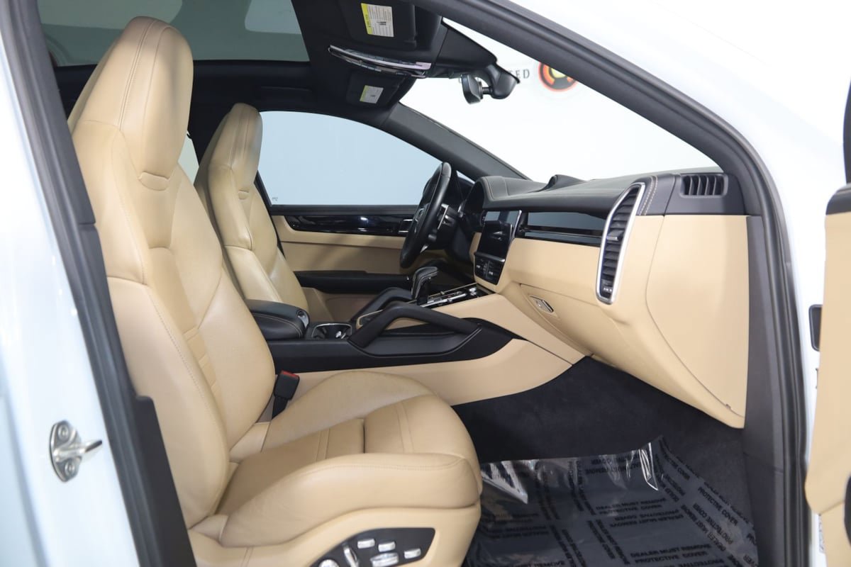 Used 2020 Porsche Cayenne AWD/4WD image 13