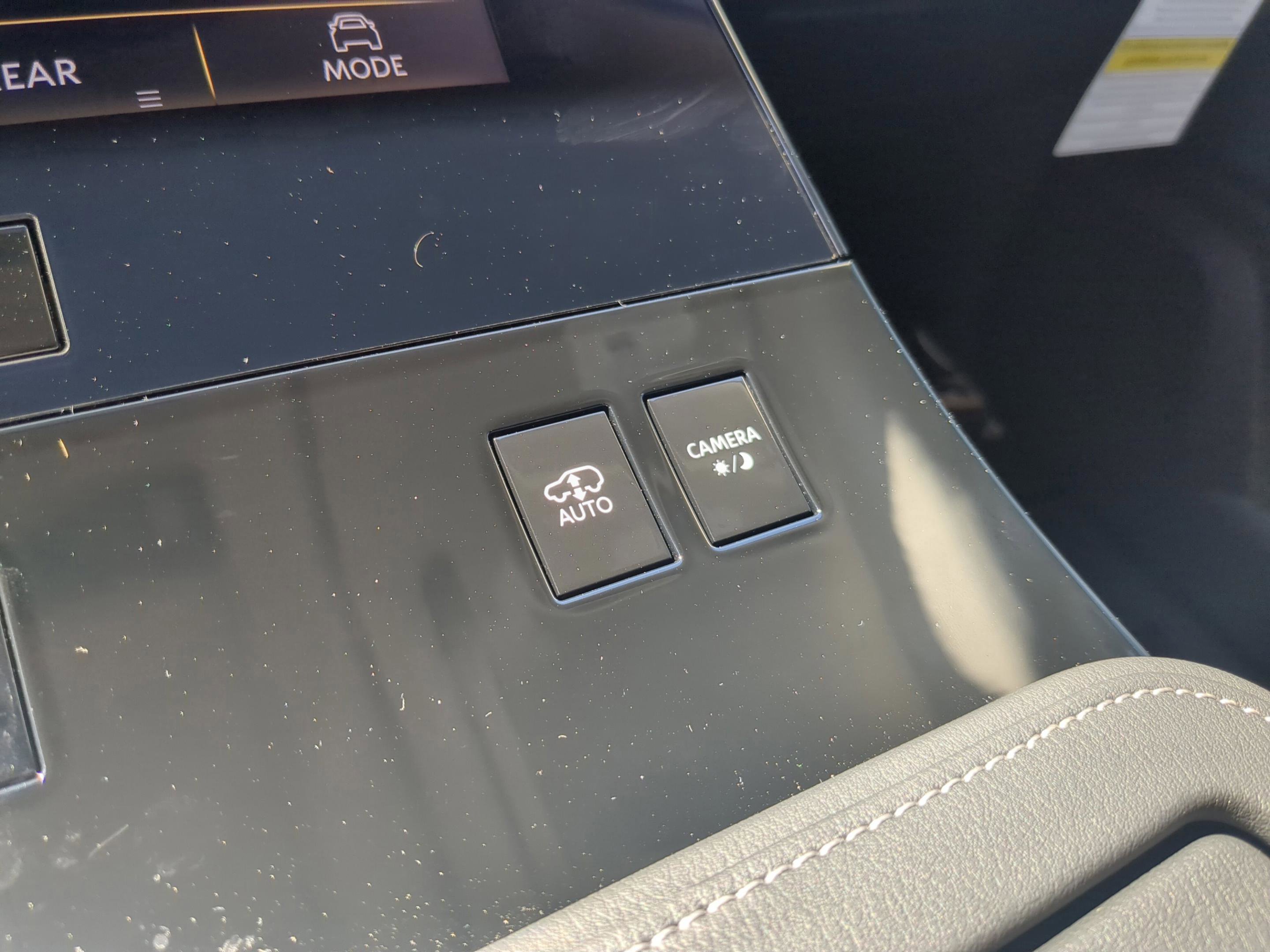 Certified 2025 INFINITI QX80 Sensory image 25