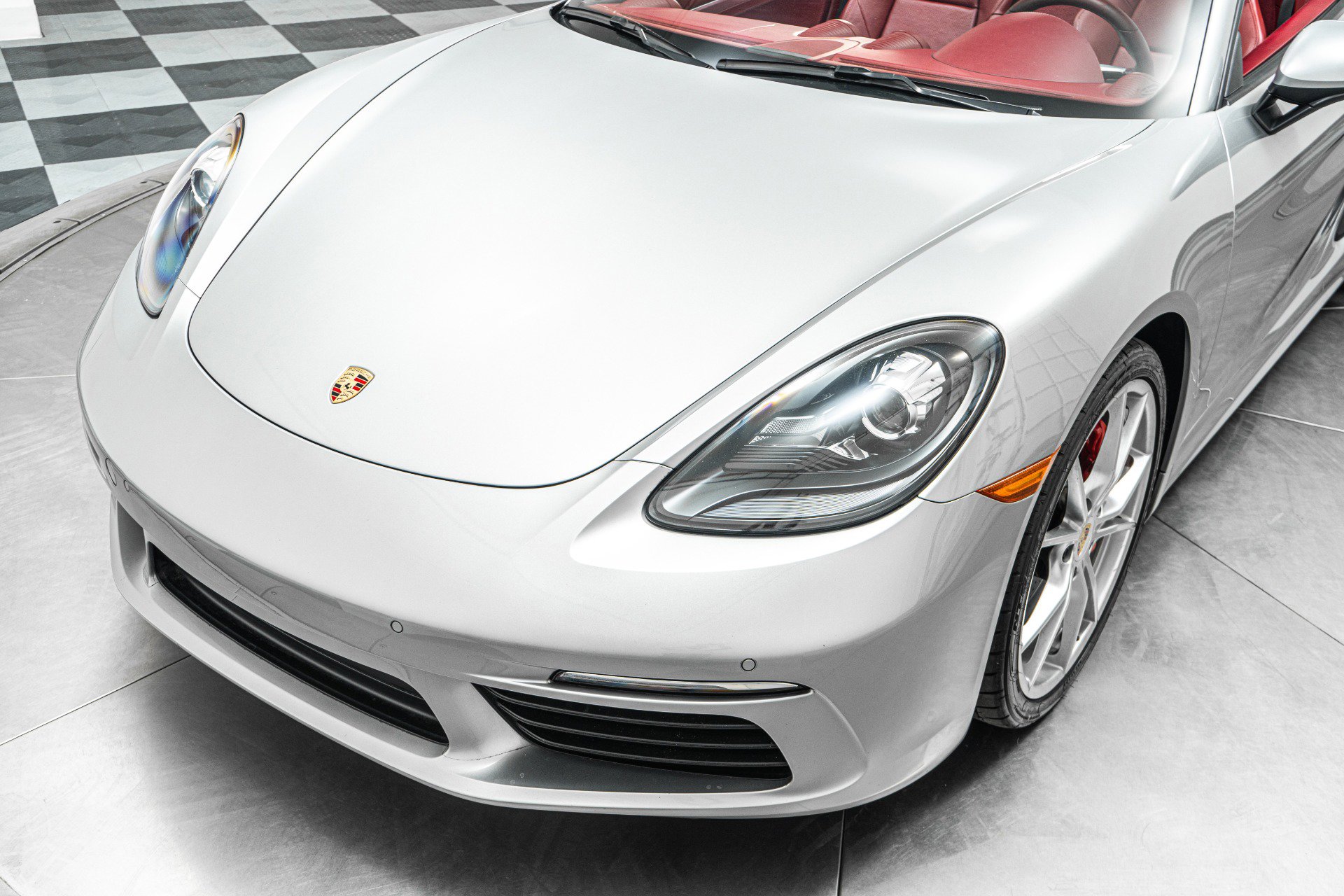 Used 2018 Porsche 718 Boxster S RWD image 34