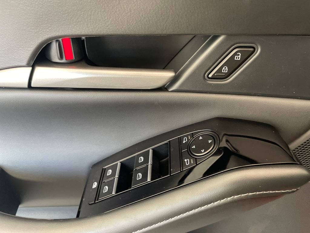 New 2026 MAZDA CX-30 AWD 2.5 S w/ Select Sport Pkg image 12