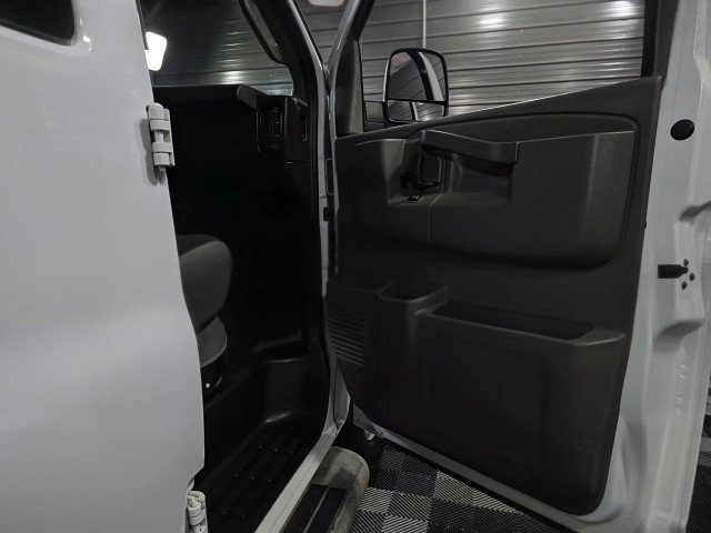 Used 2021 Chevrolet Express 2500 w/ Driver Convenience Package image 29