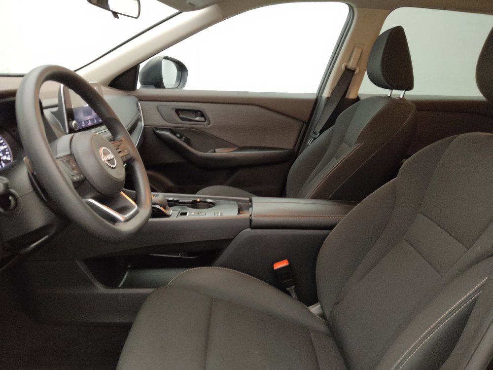 Used 2023 Nissan Rogue S FWD image 17
