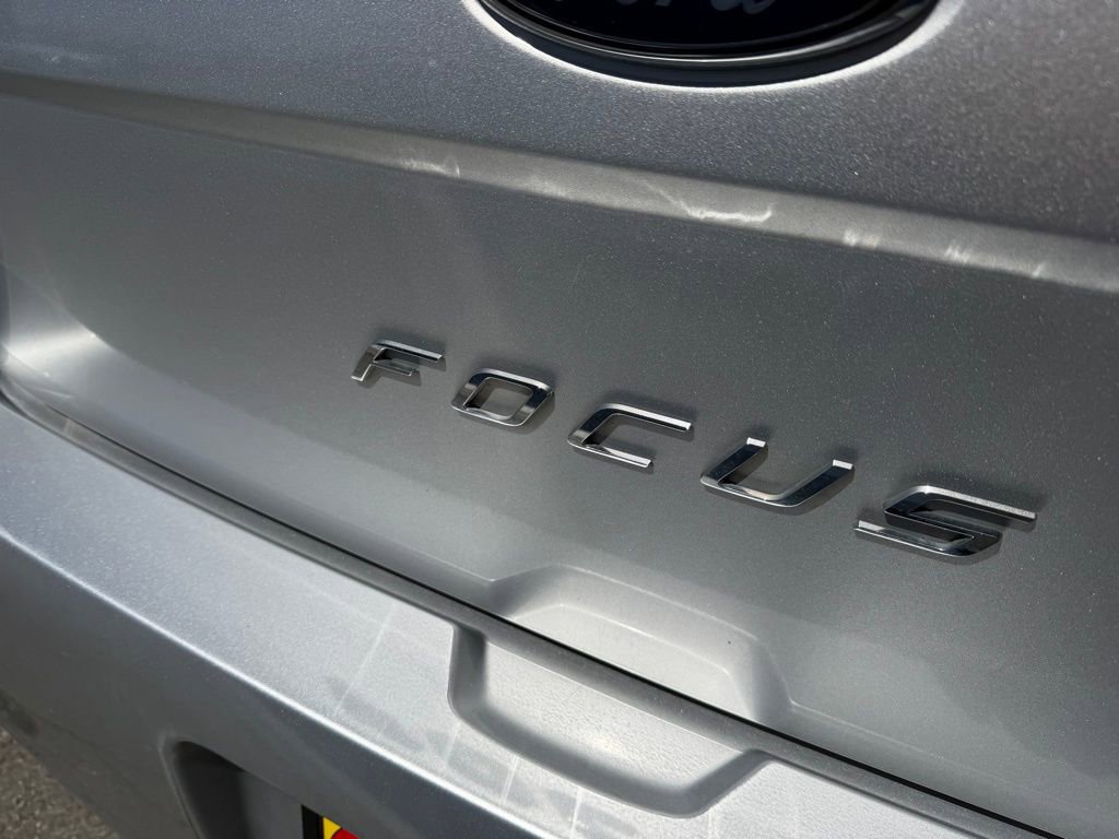 Used 2011 Ford Focus SES w/ 401A Rapid Spec Order Code image 10