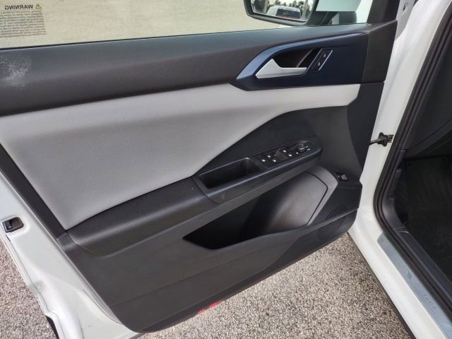 Used 2022 Volkswagen Taos SE image 10