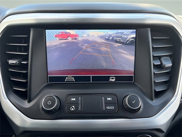 Used 2021 GMC Acadia SLE image 16