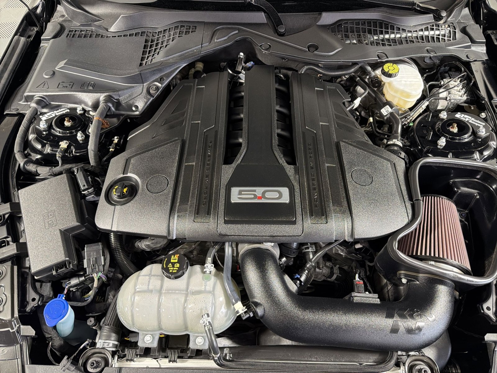 Used 2022 Ford Mustang GT RWD image 26