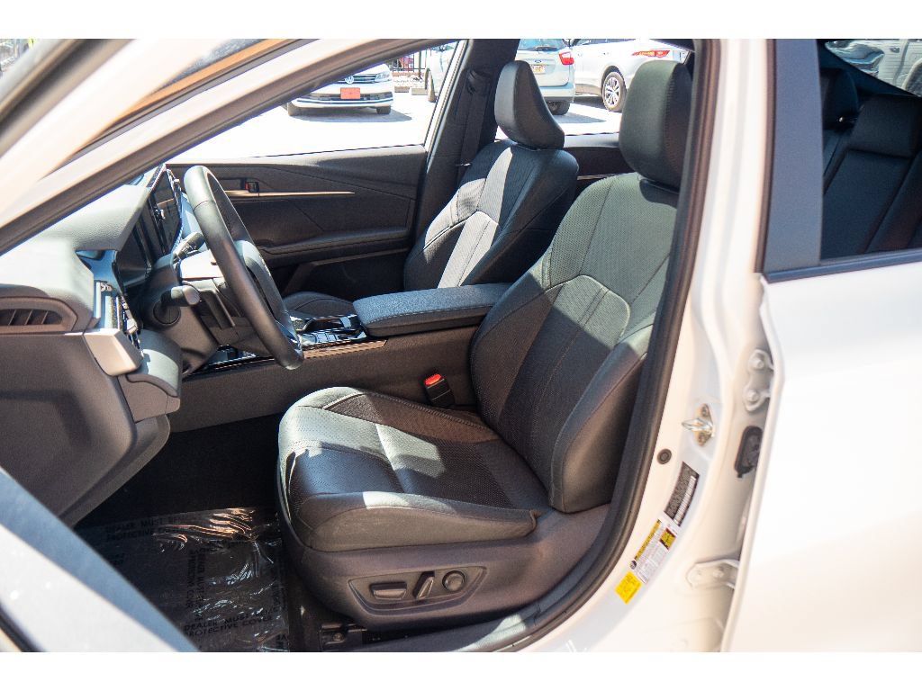 Used 2025 Toyota Camry XSE w/ Premium Plus Package AWD/4WD image 12