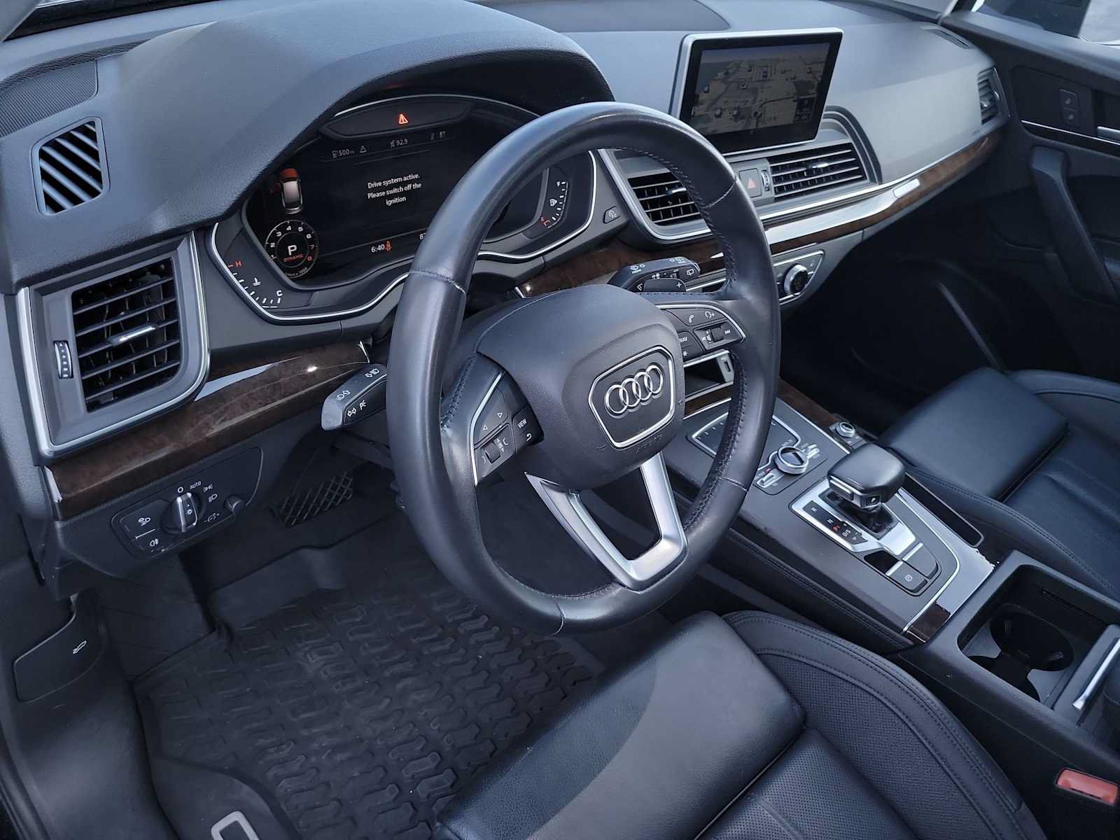 Used 2020 Audi Q5 2.0T Premium Plus w/ Premium Plus Package AWD/4WD image 2