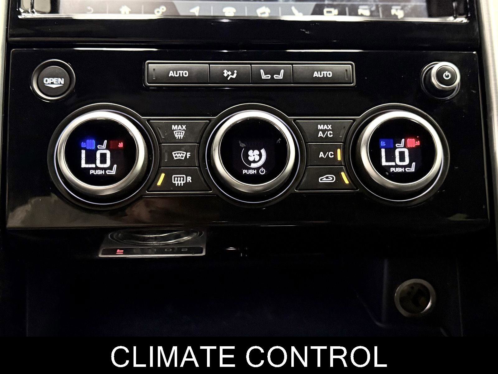 Used 2020 Land Rover Discovery HSE Luxury image 23