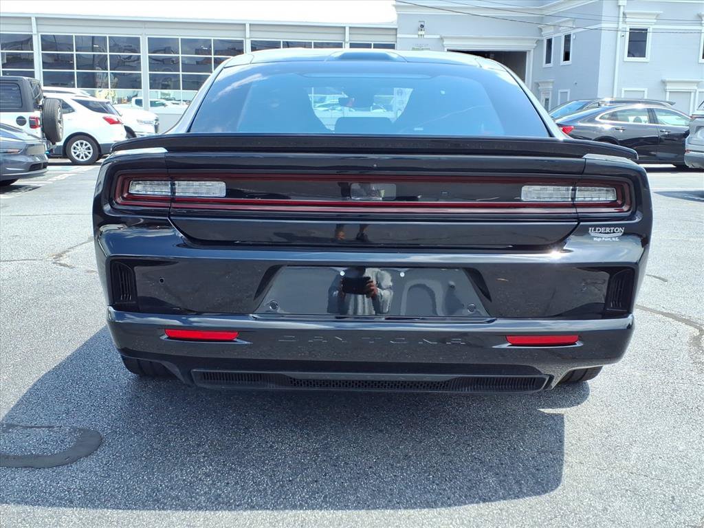 Used 2025 Dodge Charger Daytona Scat Pack w/ Track Pack AWD/4WD image 27